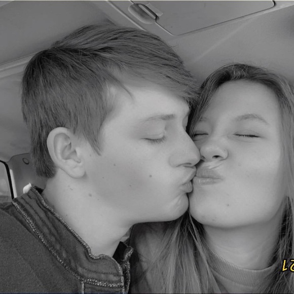 Meet your Posher, Chloe - Picture 8 of 15